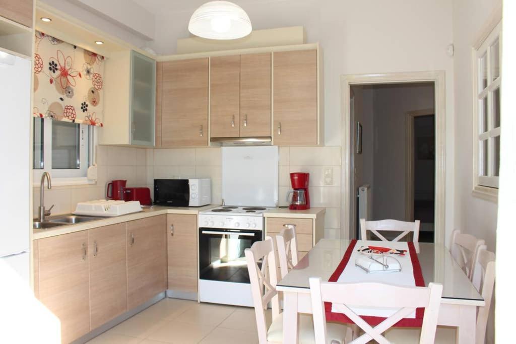 New, Modern, Bright And Independent Apartment 83 M2, With Garden, 5Min To The Beach And The City Center Kalamata Exterior foto